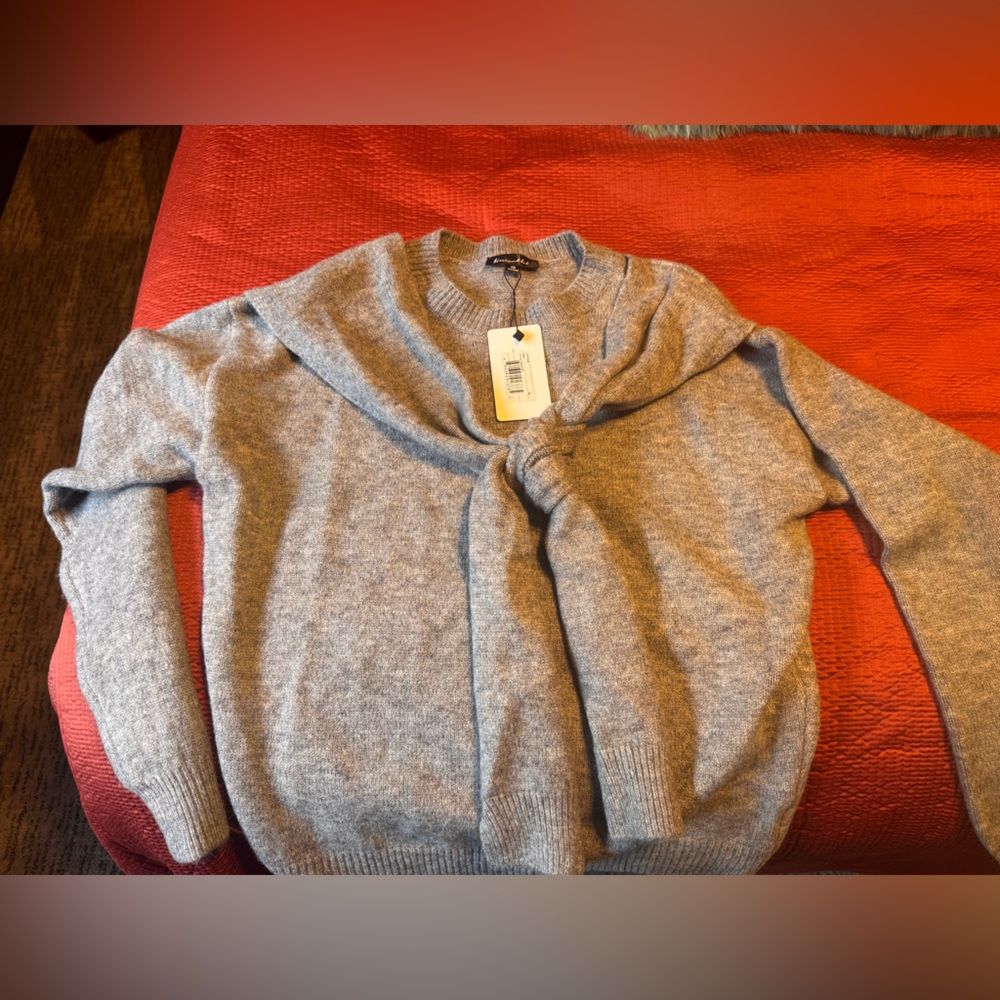 Line & Dot Heather Gray Women's Sweater